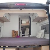 Wohnmobil kaufen neu Van-60DB Bett-Ansicht